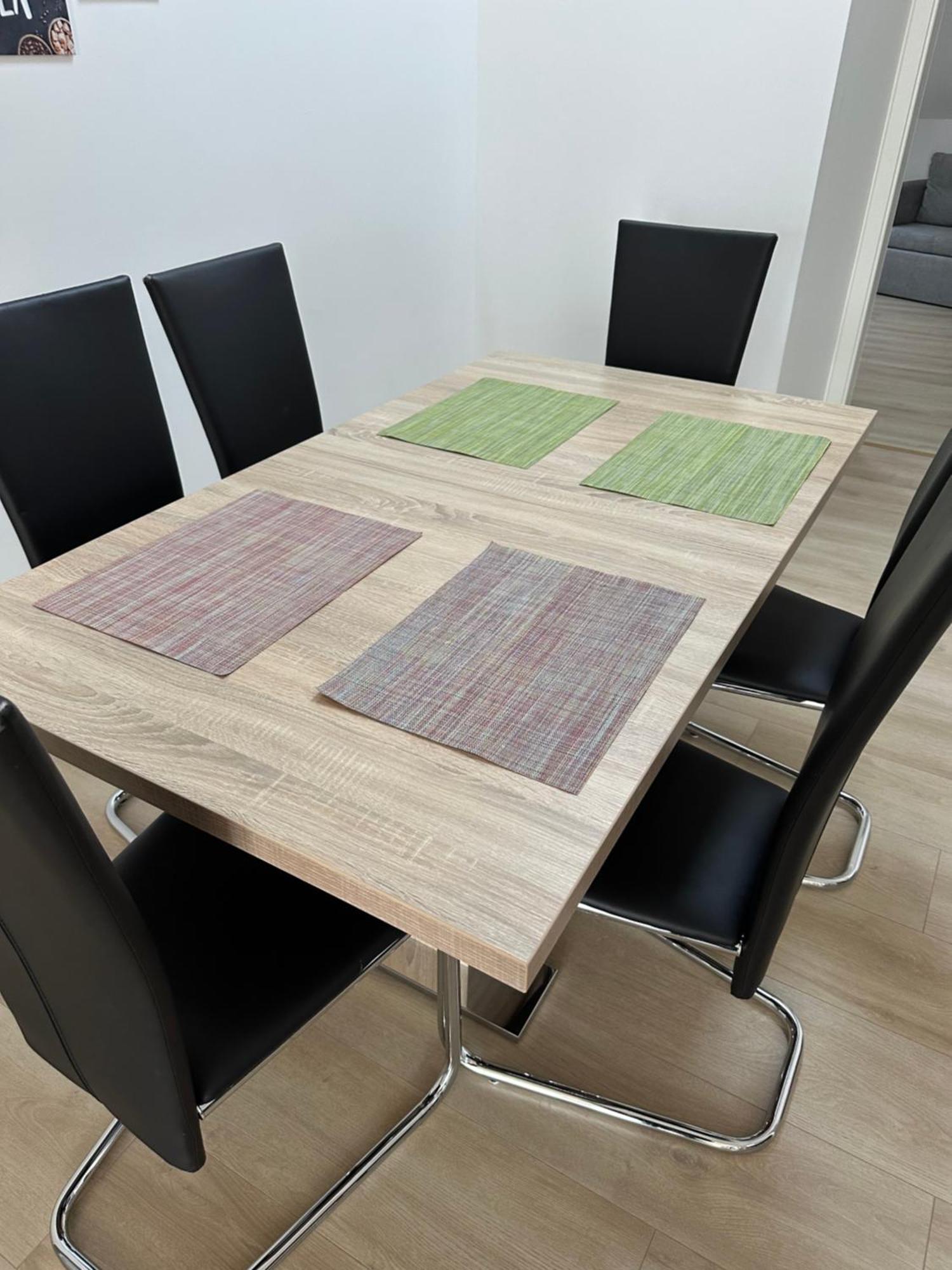 Grosse Ferienwohnung Gaestehaus Neubau Merzig 120M2 Kültér fotó